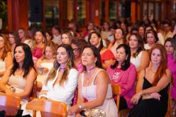 Galeria de Fotos - FOTOS - 1º Encontro Eu & Elas - Outubro Rosa