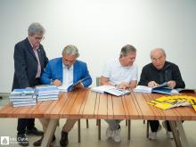 Galeria de Fotos - FOTOS - Coquetel de Lançamento do Livro de 80 Anos