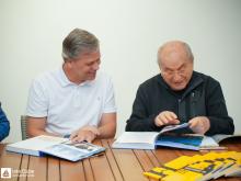 Galeria de Fotos - FOTOS - Coquetel de Lançamento do Livro de 80 Anos