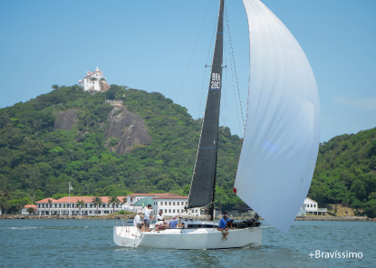 Veleiros do ICES disputam Campeonato Brasileiro durante Semana de Vela de Búzios